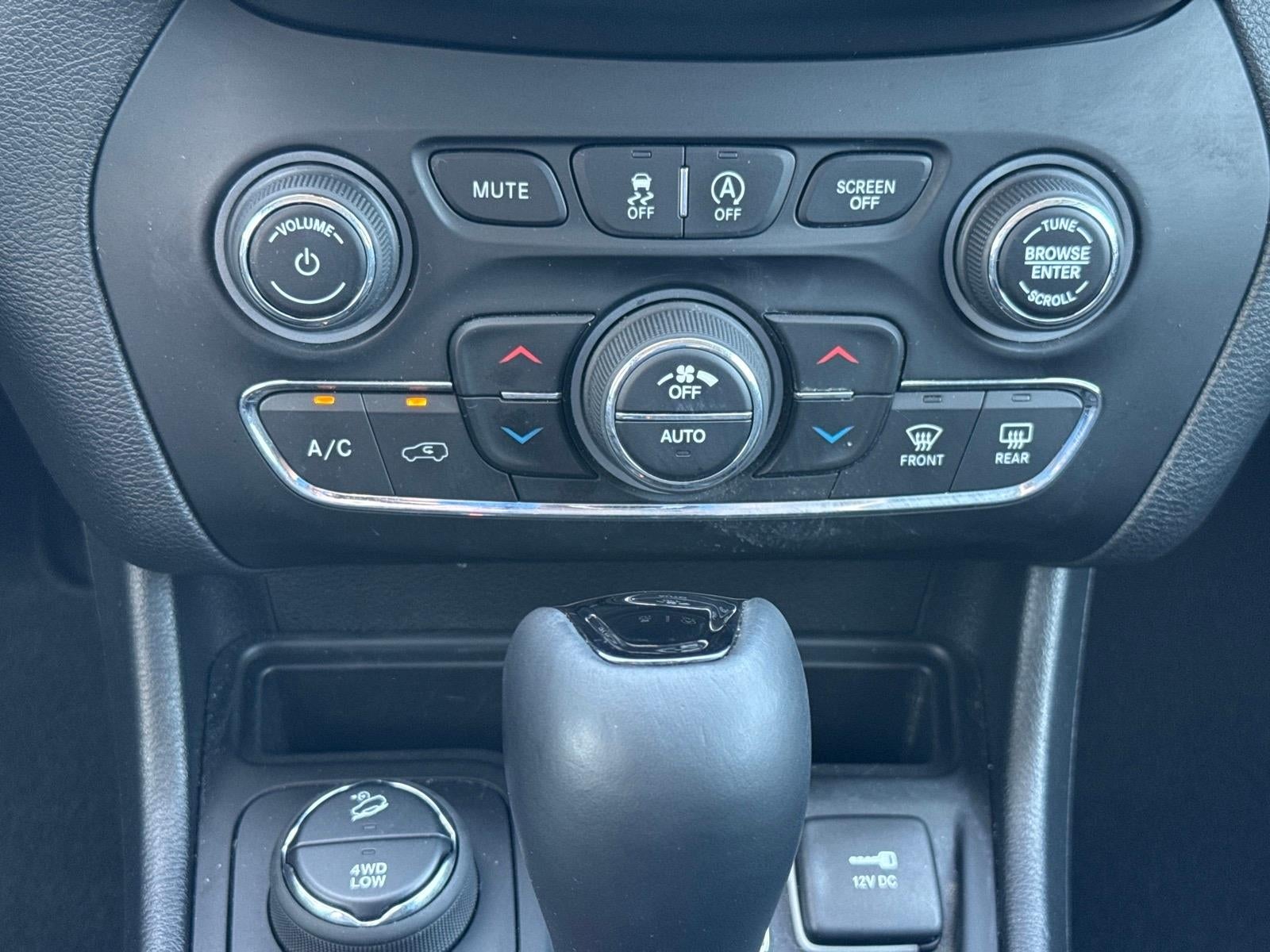 2021 Jeep Cherokee Latitude Lux 4x4