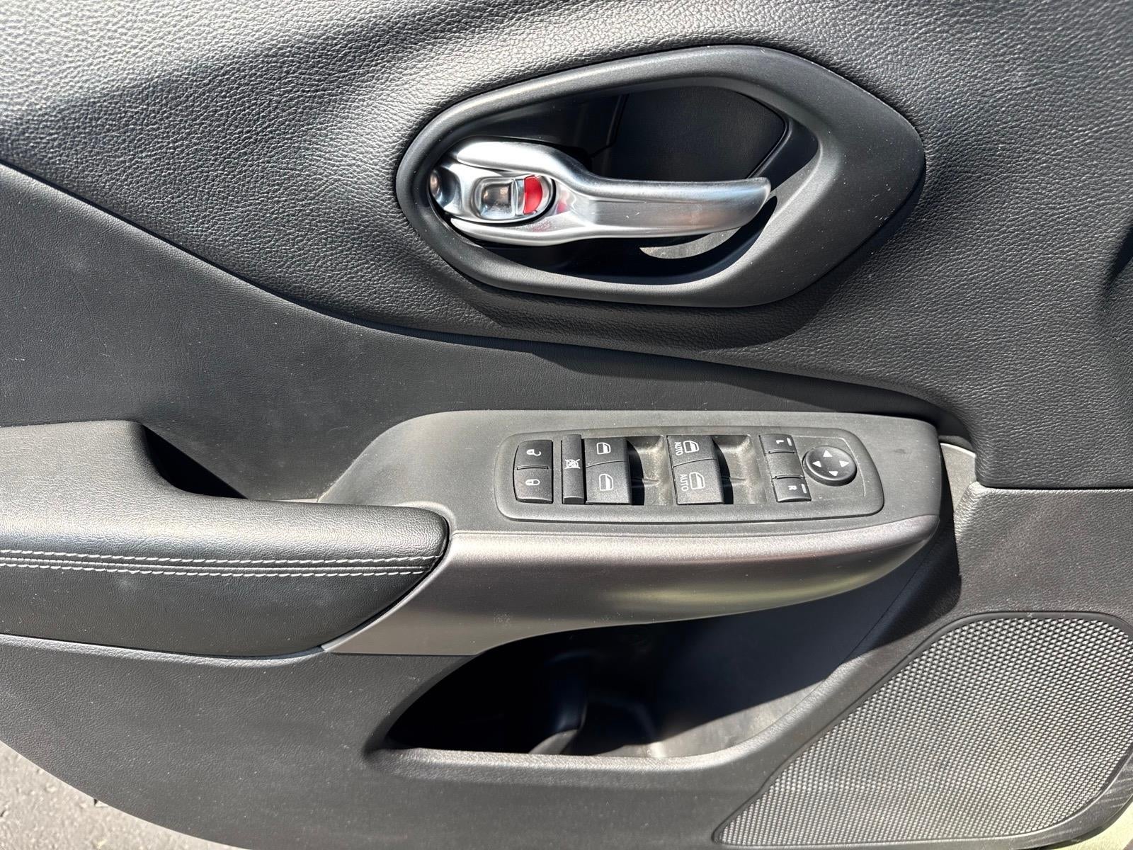 2021 Jeep Cherokee Latitude Lux 4x4