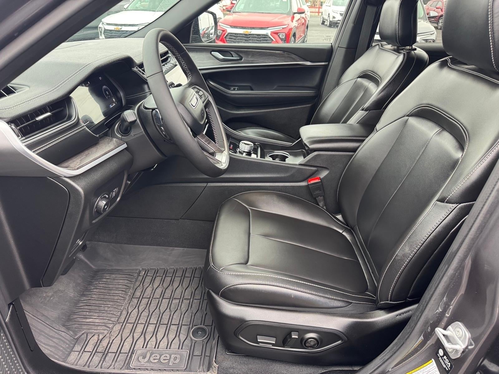 2025 Jeep Grand Cherokee L Limited 4x4