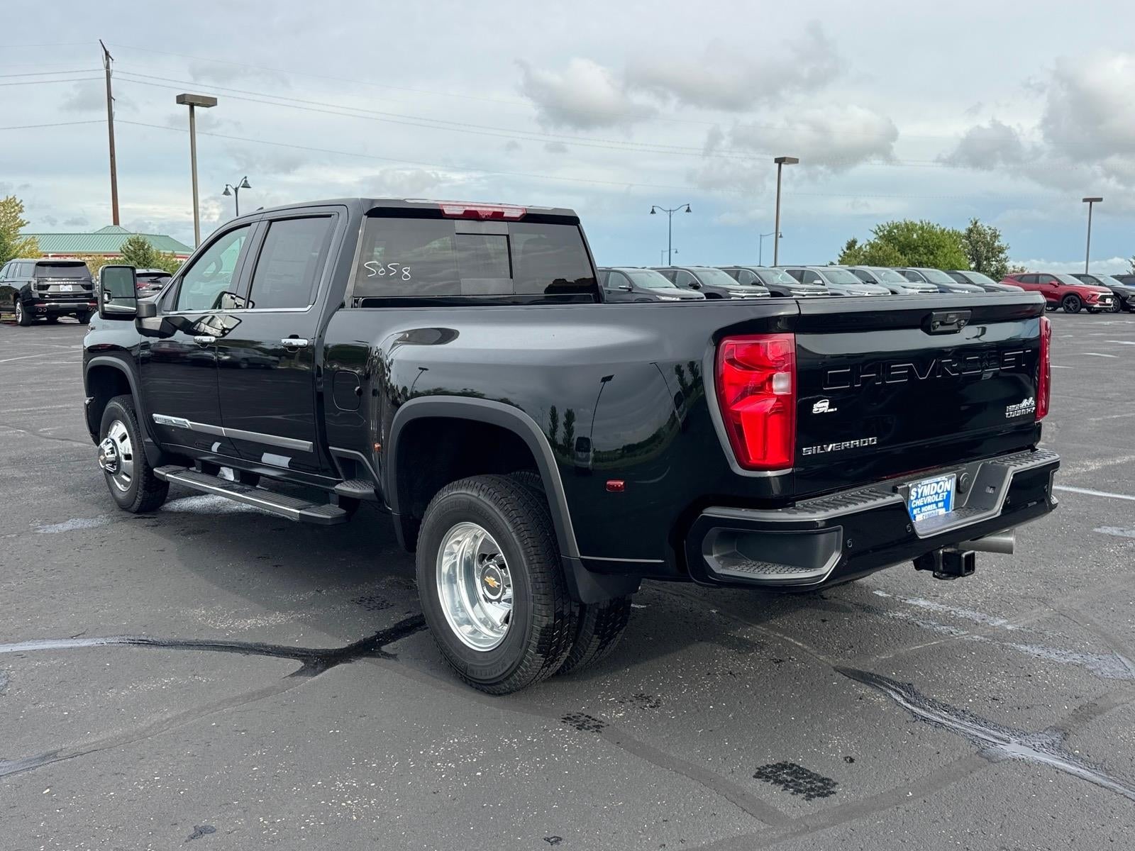 2026 Chevrolet Silverado 3500 HD High Country DRW