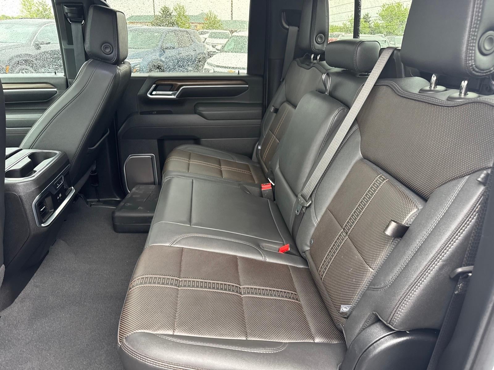 2025 Chevrolet Silverado 3500 HD High Country DRW