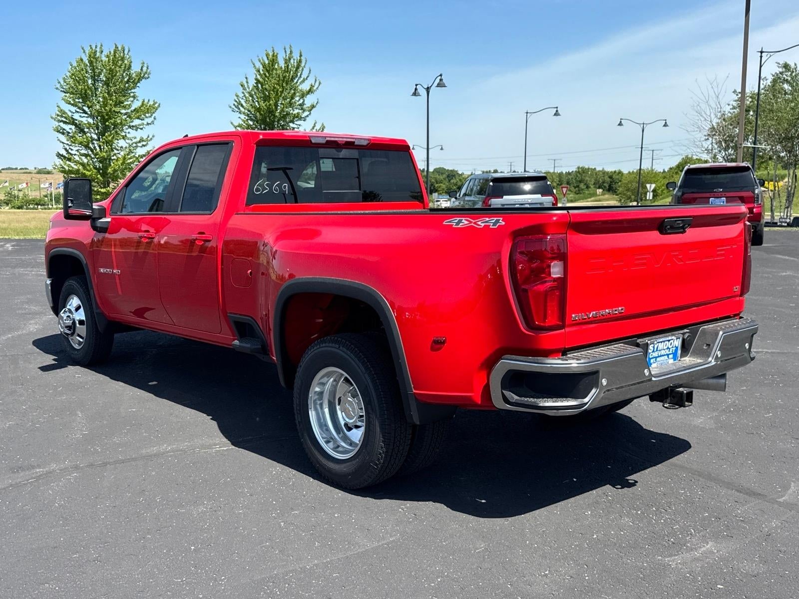 2026 Chevrolet Silverado 3500 HD LT DRW