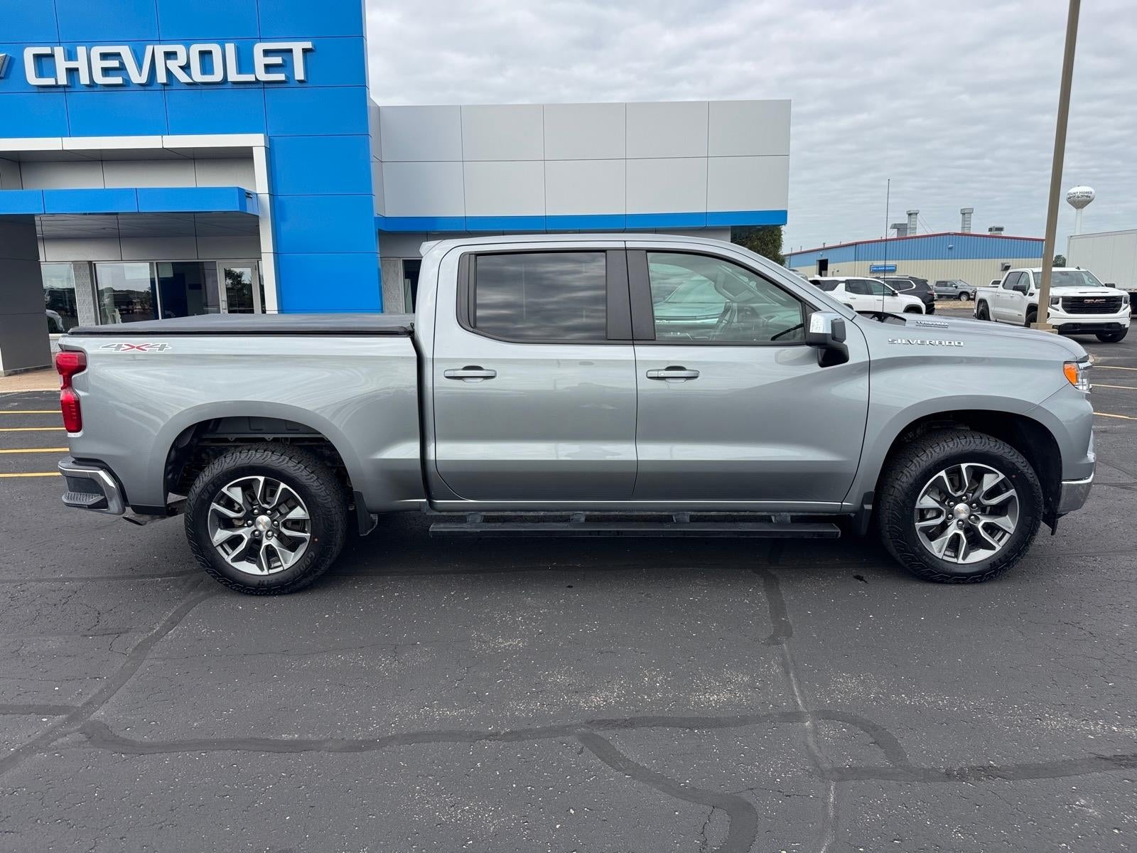 2025 Chevrolet Silverado 1500 LT (2FL)