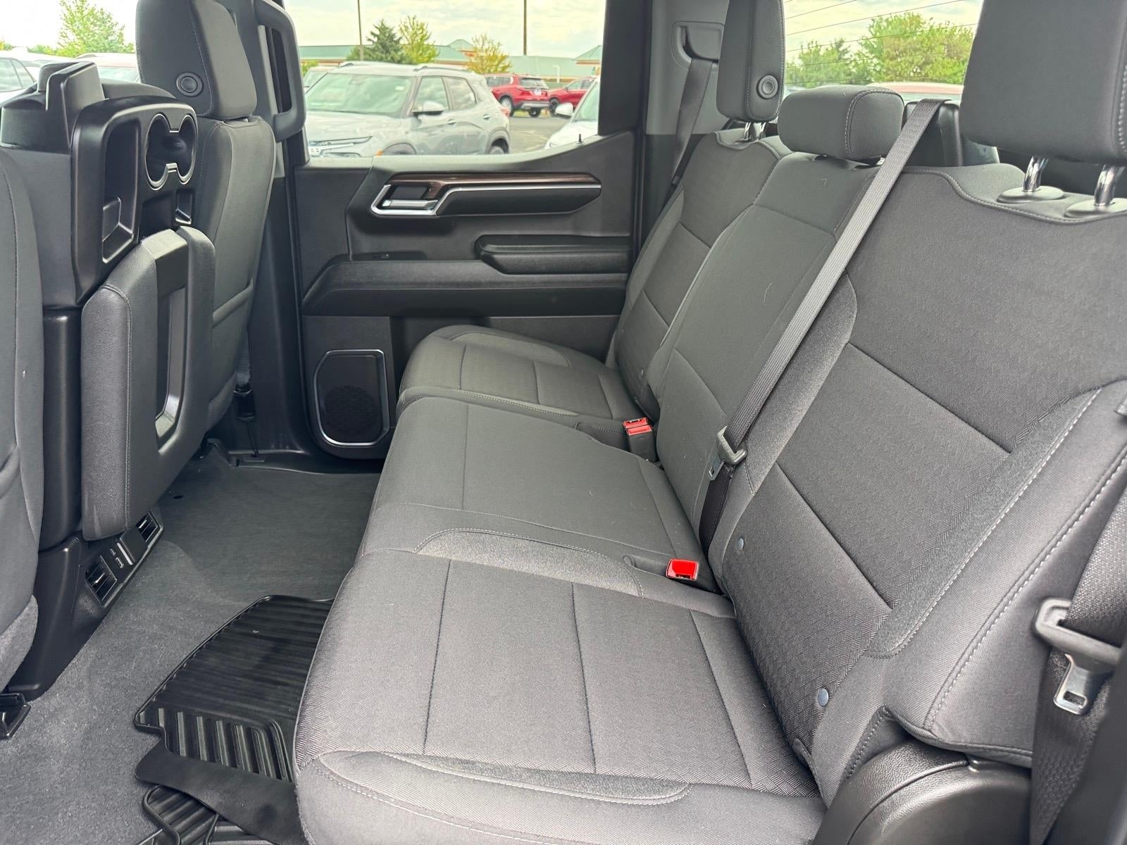 2025 Chevrolet Silverado 1500 LT (2FL)