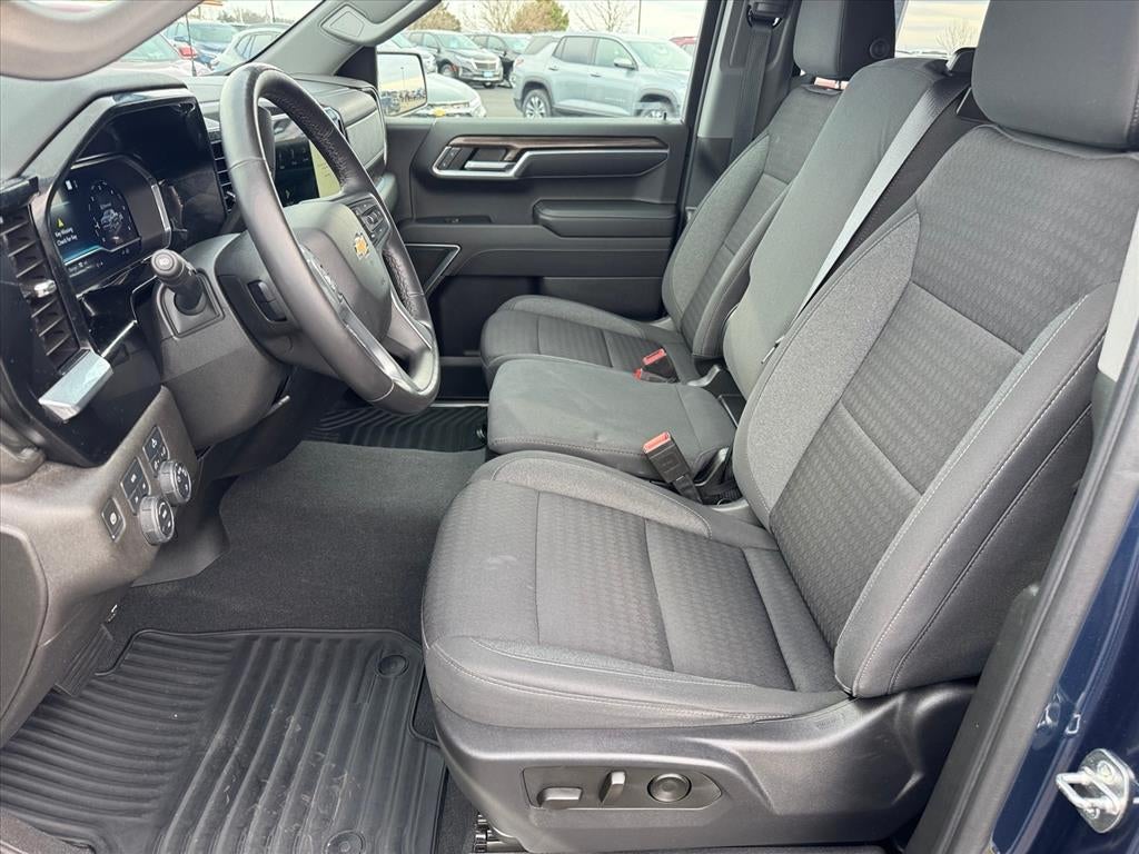 2022 Chevrolet Silverado 1500 LT (2FL)