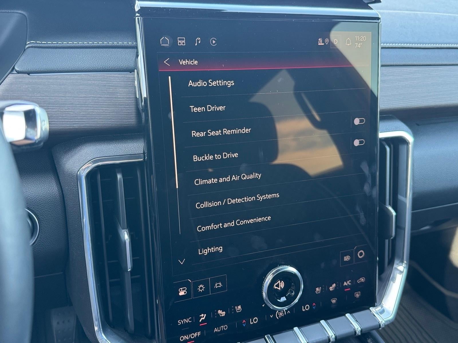 2024 GMC Acadia Denali
