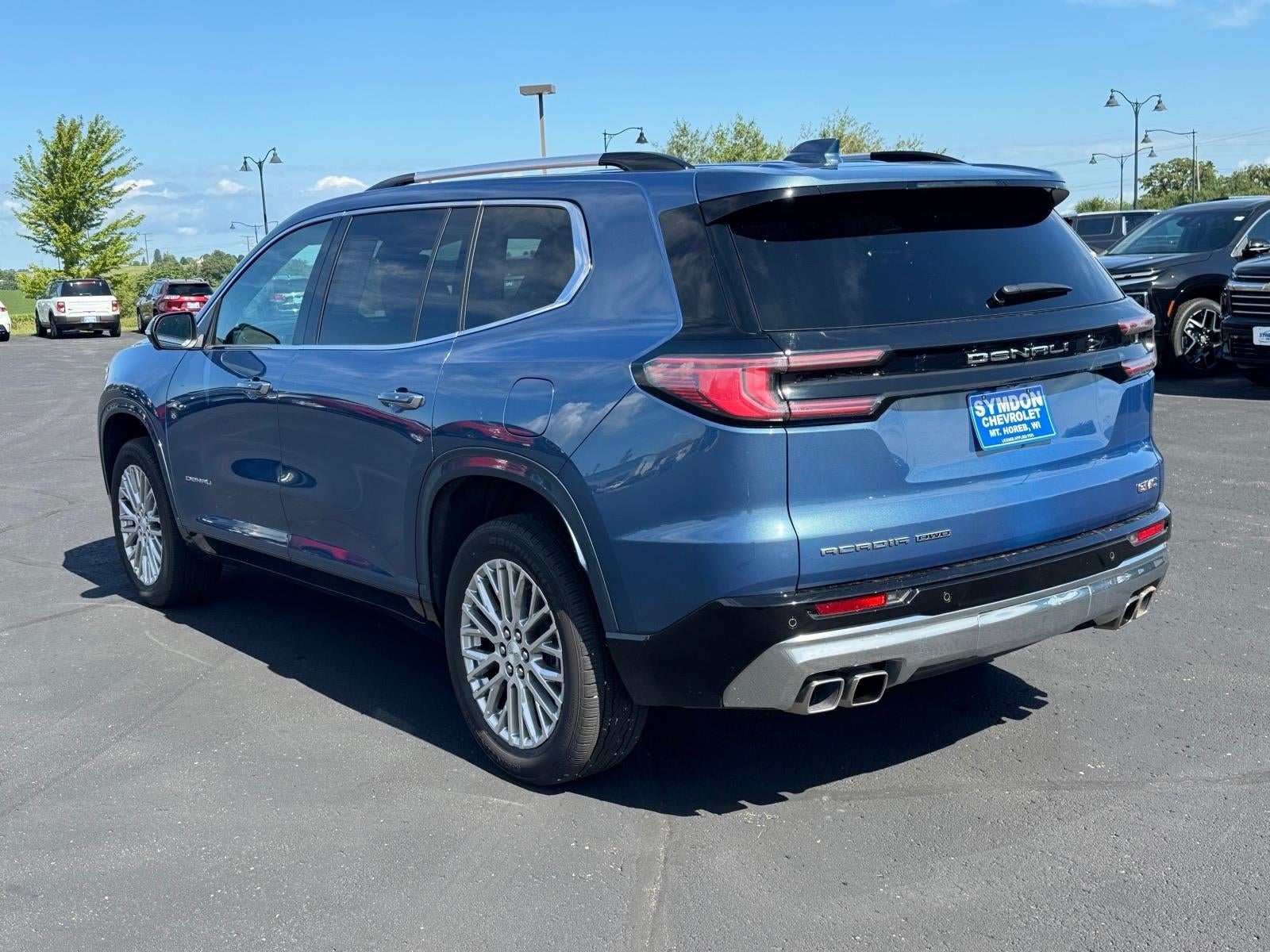 2024 GMC Acadia Denali