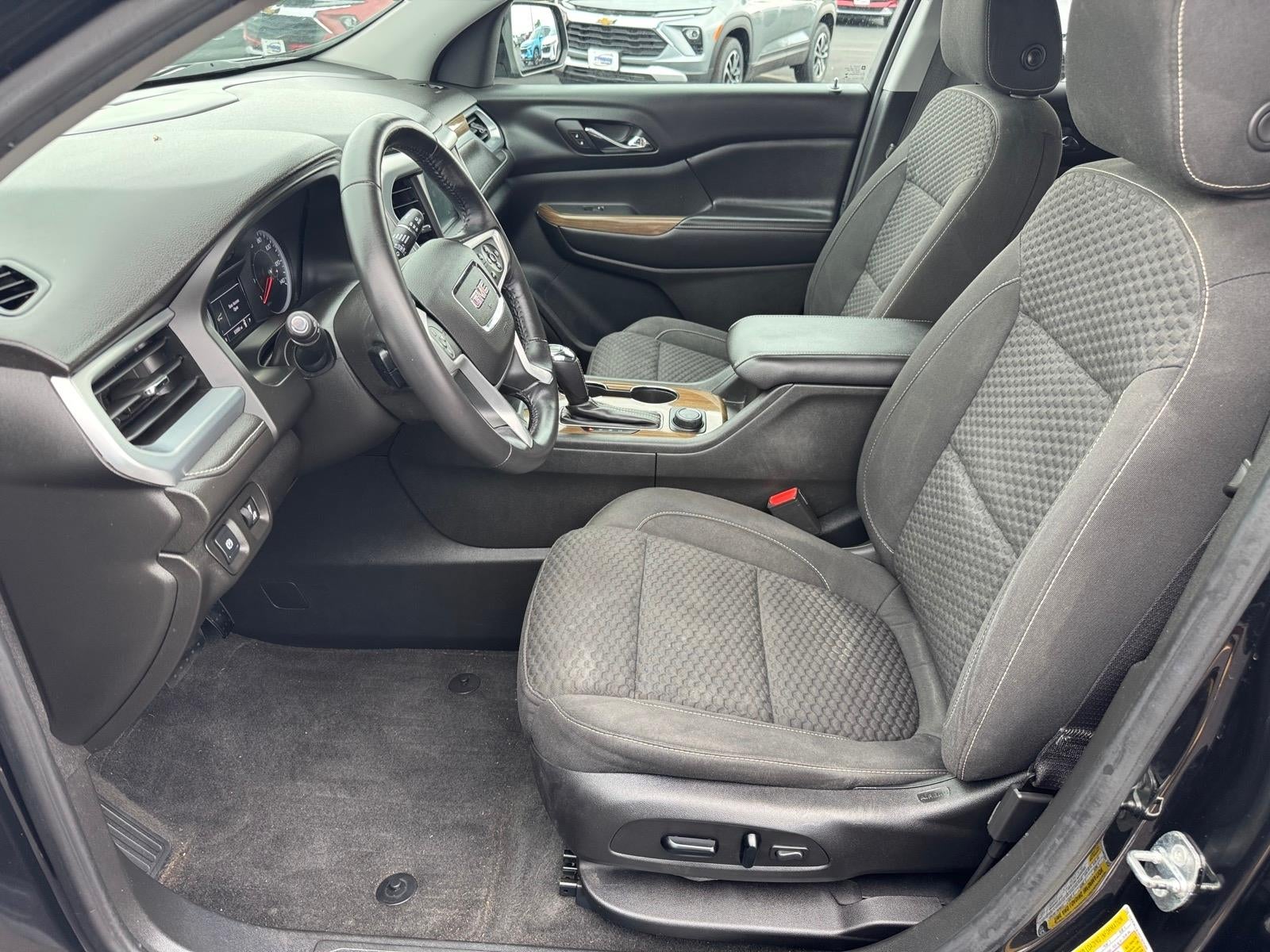 2017 GMC Acadia SLE