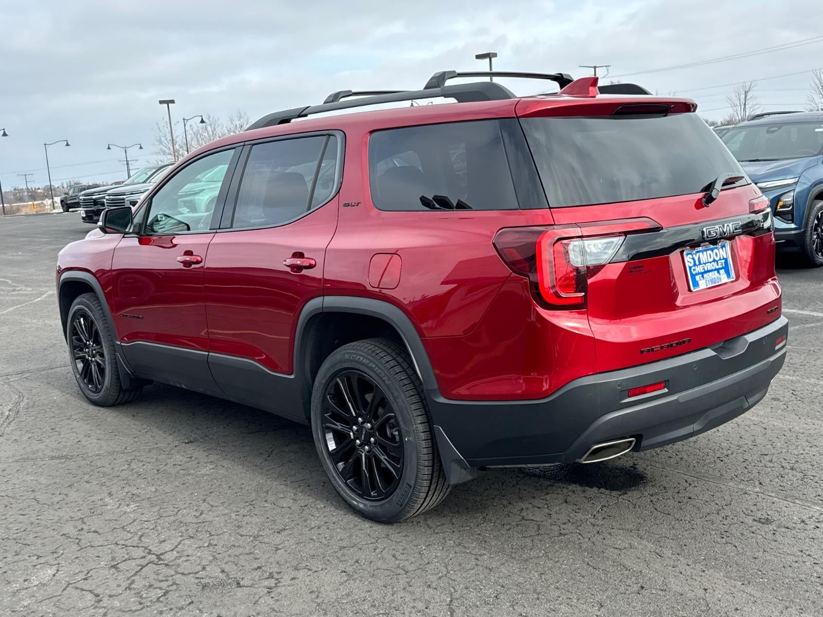 2023 GMC Acadia SLT