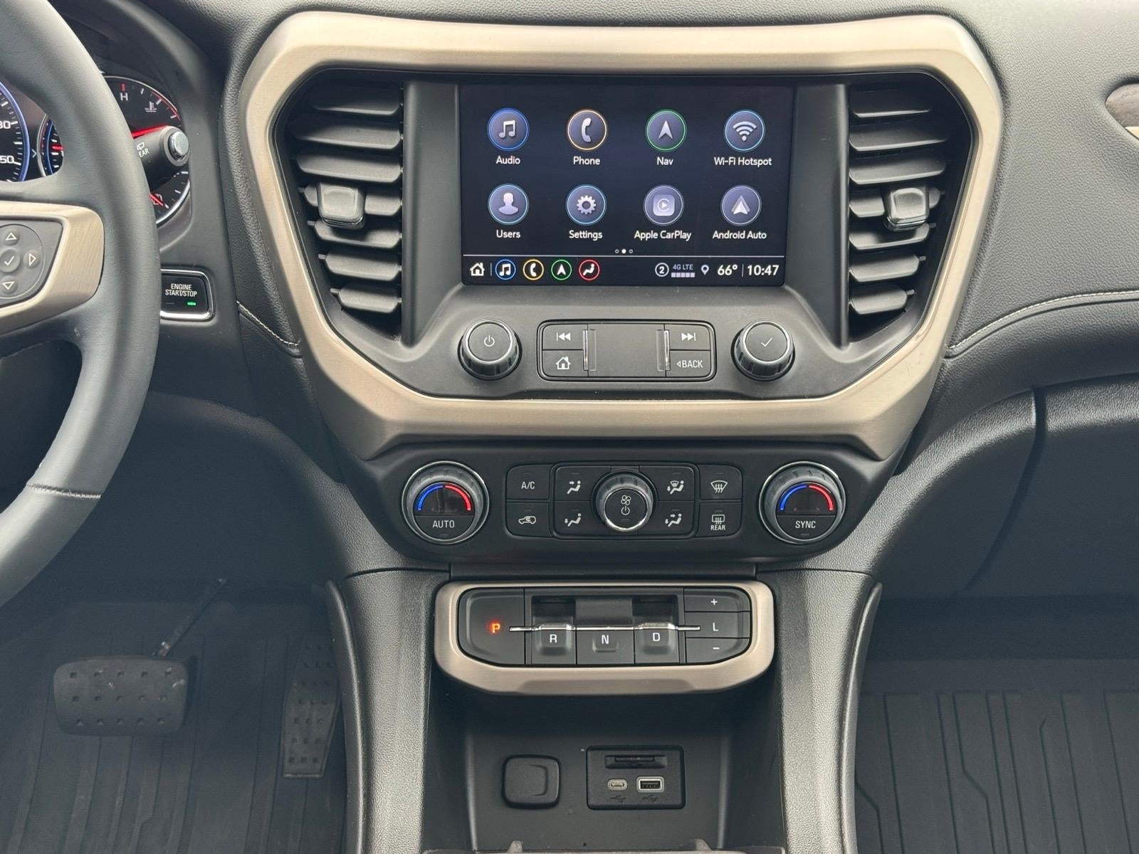 2023 GMC Acadia Denali