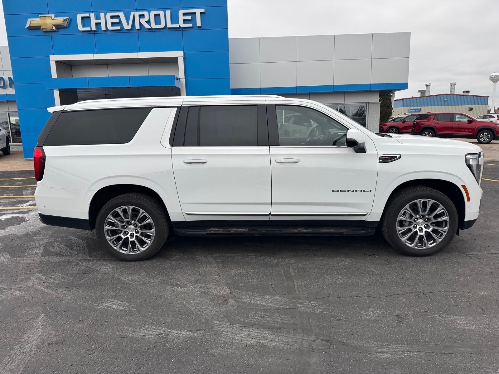 2025 GMC Yukon XL Denali