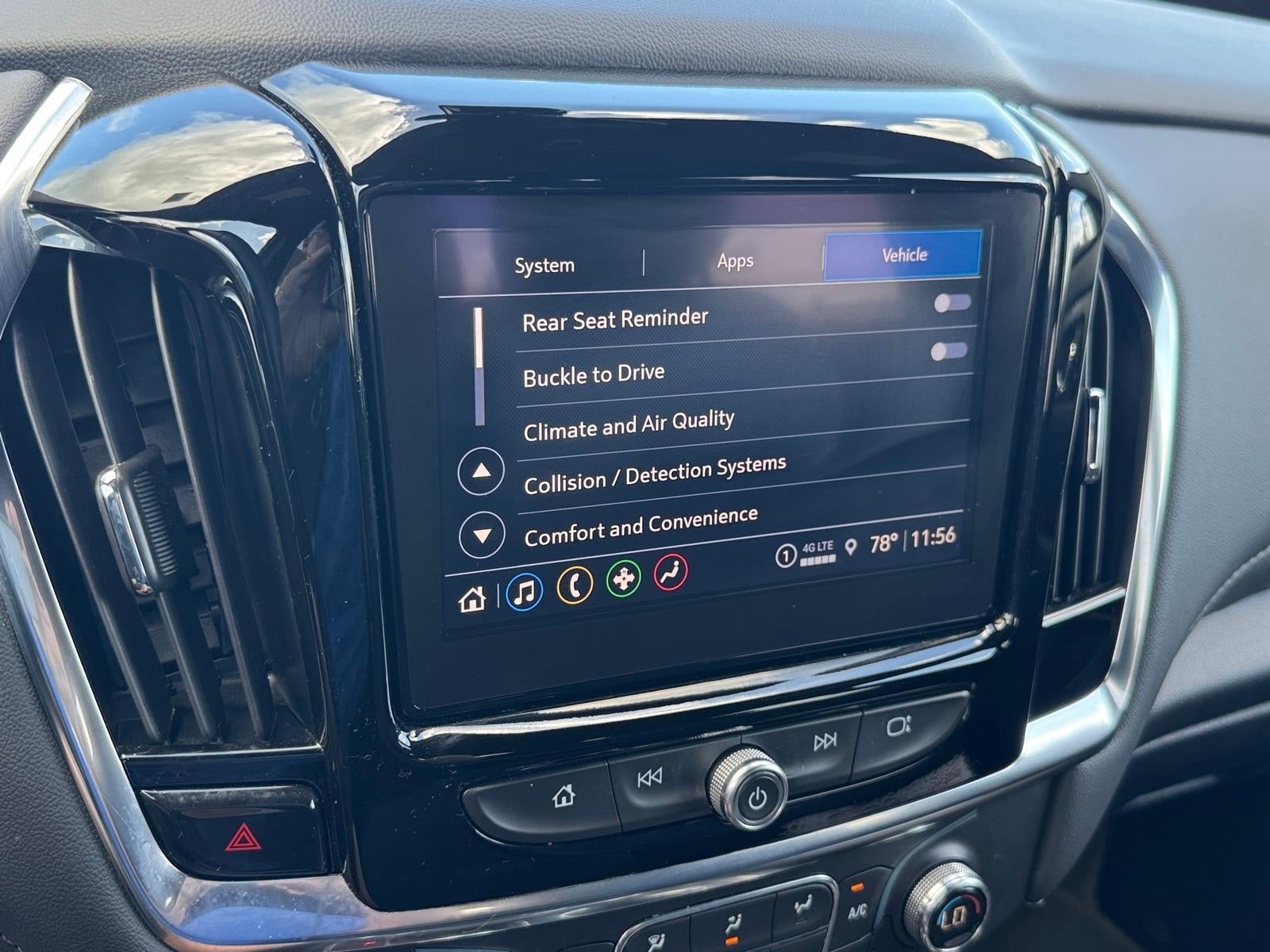 2023 Chevrolet Traverse LT Cloth