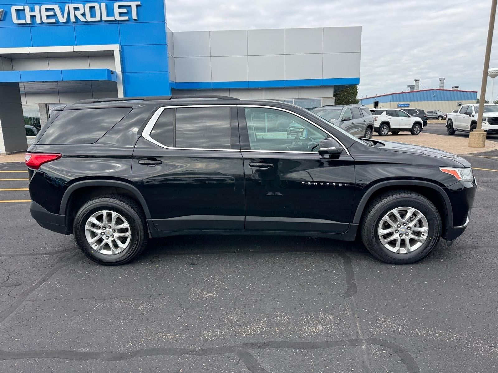 2021 Chevrolet Traverse LT Leather