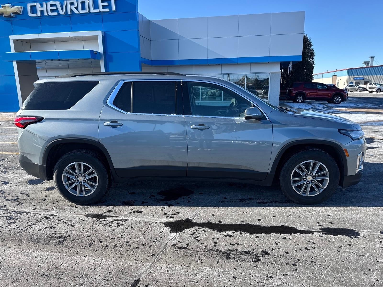 2023 Chevrolet Traverse LT Leather