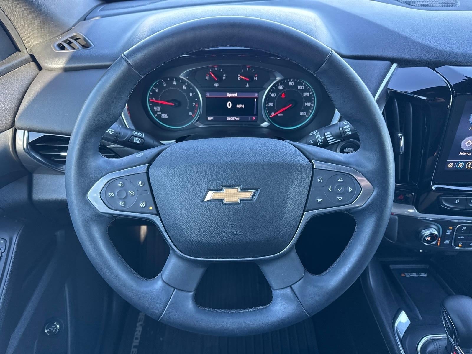 2023 Chevrolet Traverse LT Leather
