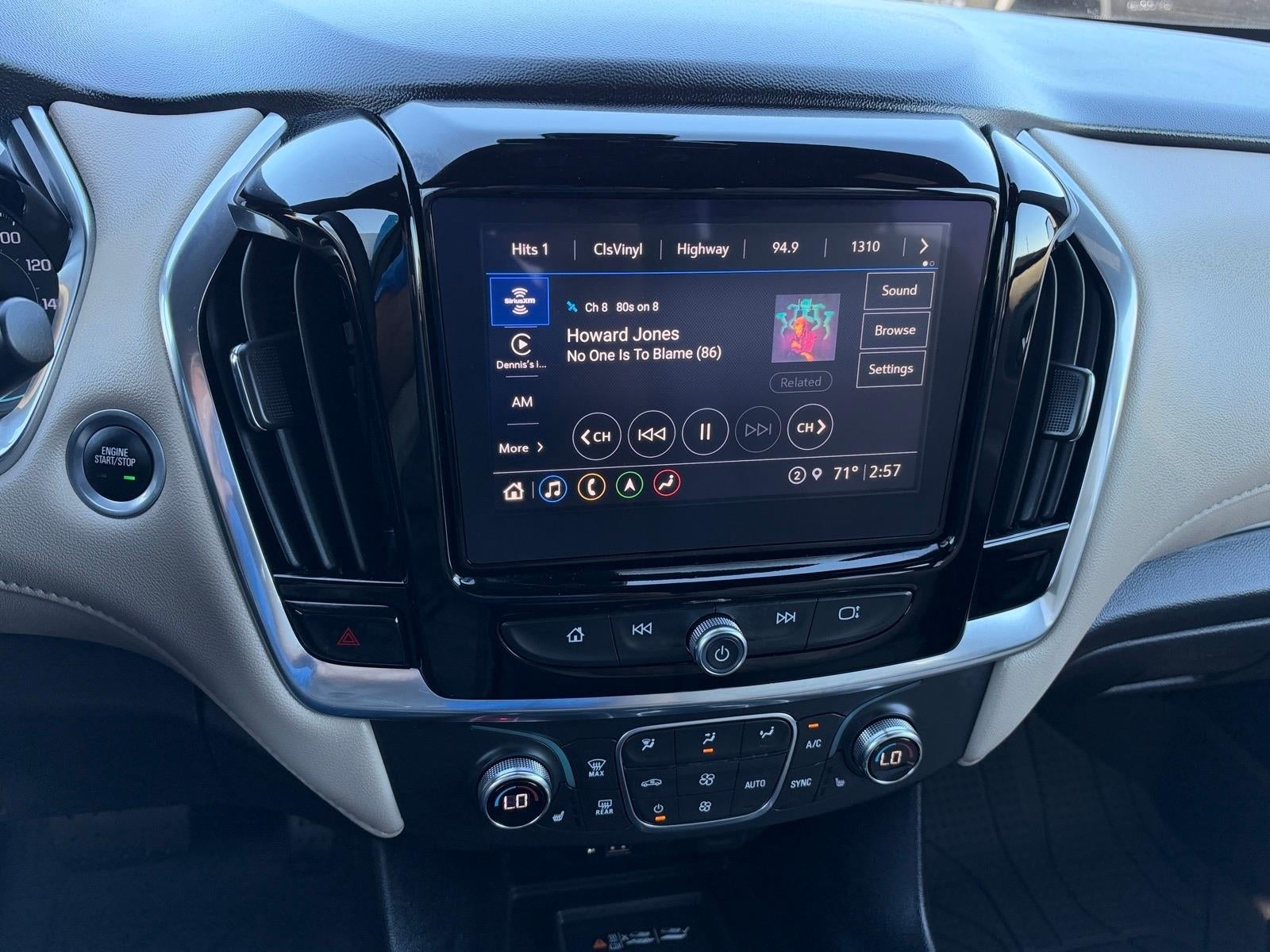 2023 Chevrolet Traverse LT Leather