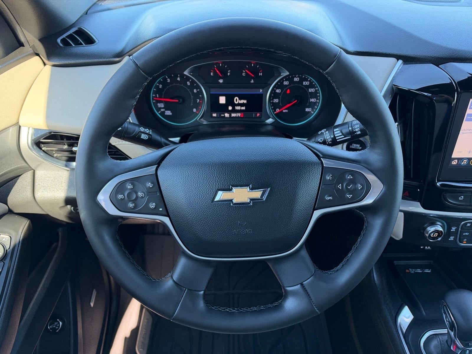 2023 Chevrolet Traverse LT Leather