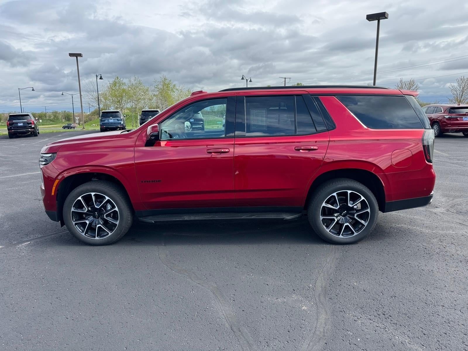 2025 Chevrolet Tahoe RST