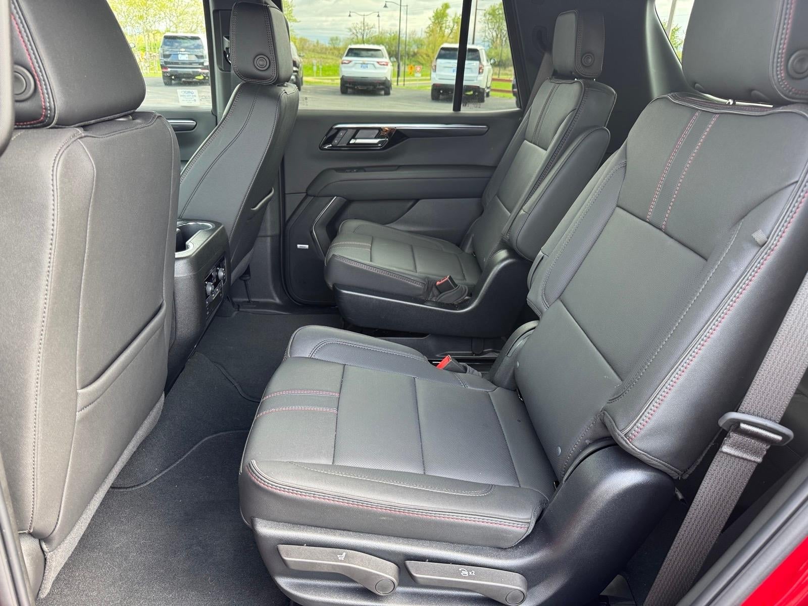 2025 Chevrolet Tahoe RST