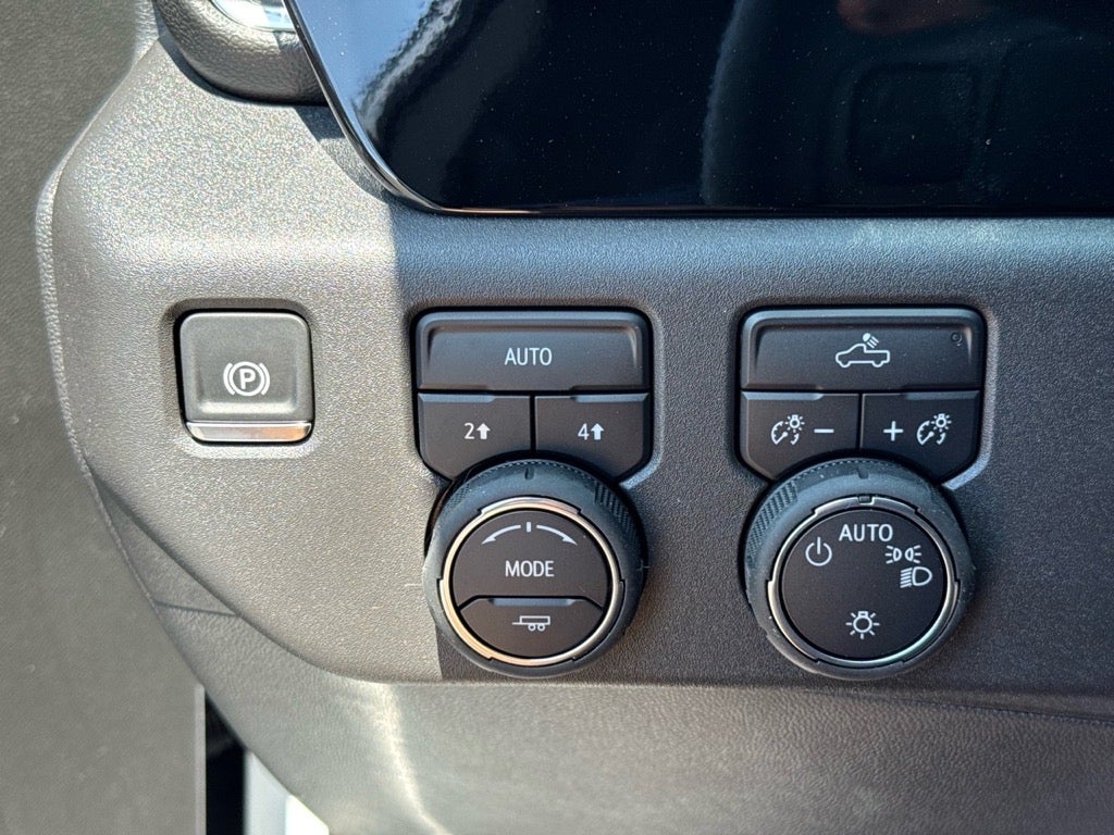 2025 Chevrolet Silverado 1500 LT (2FL)