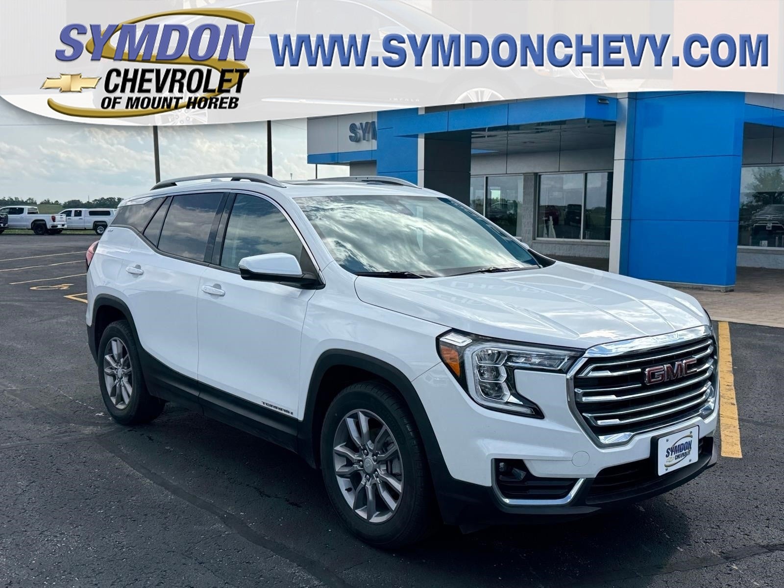 2024 GMC Terrain SLT