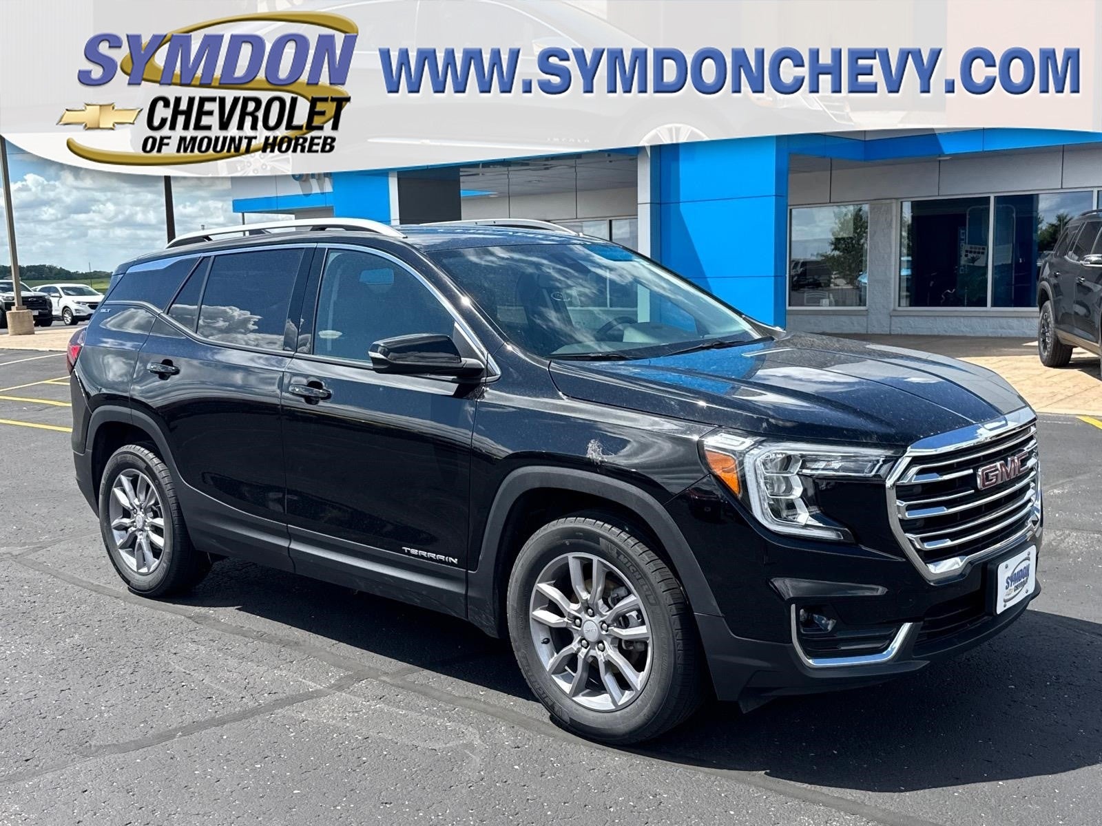2024 GMC Terrain SLT