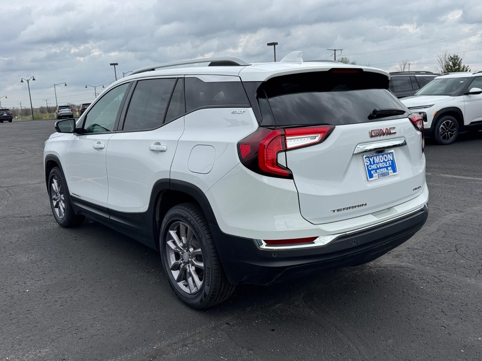 2023 GMC Terrain SLT