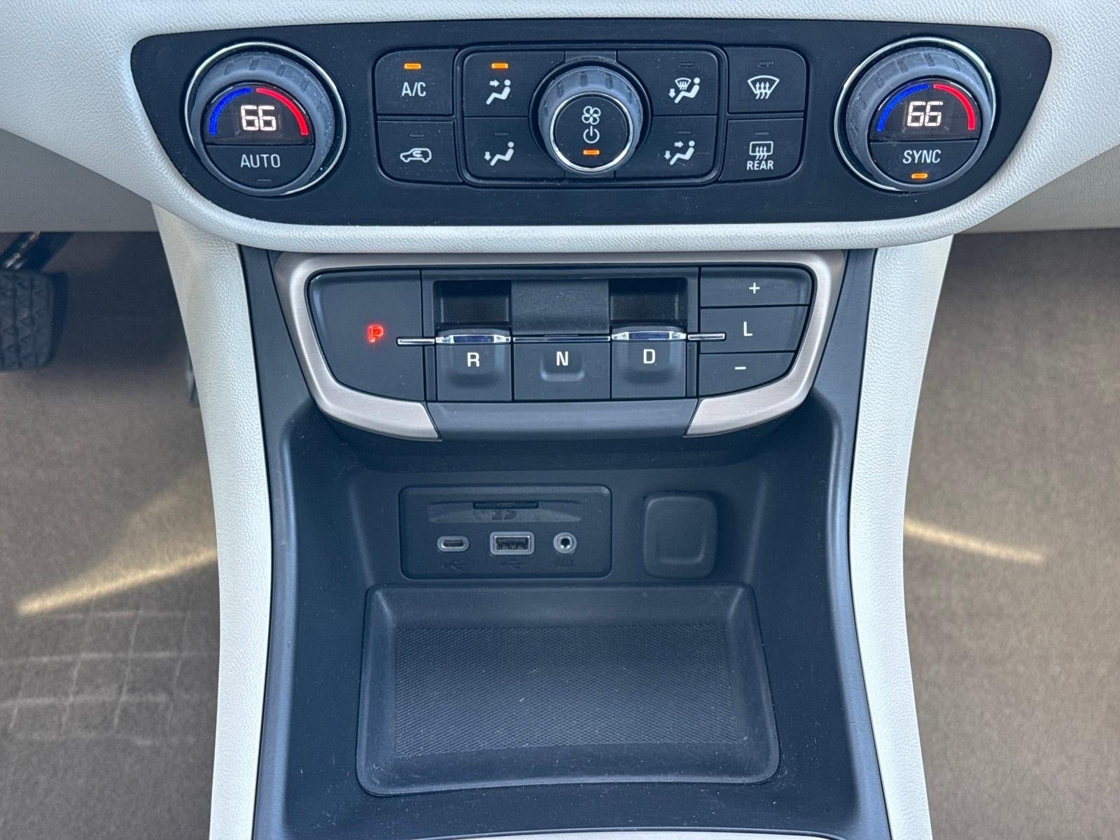 2023 GMC Terrain Denali