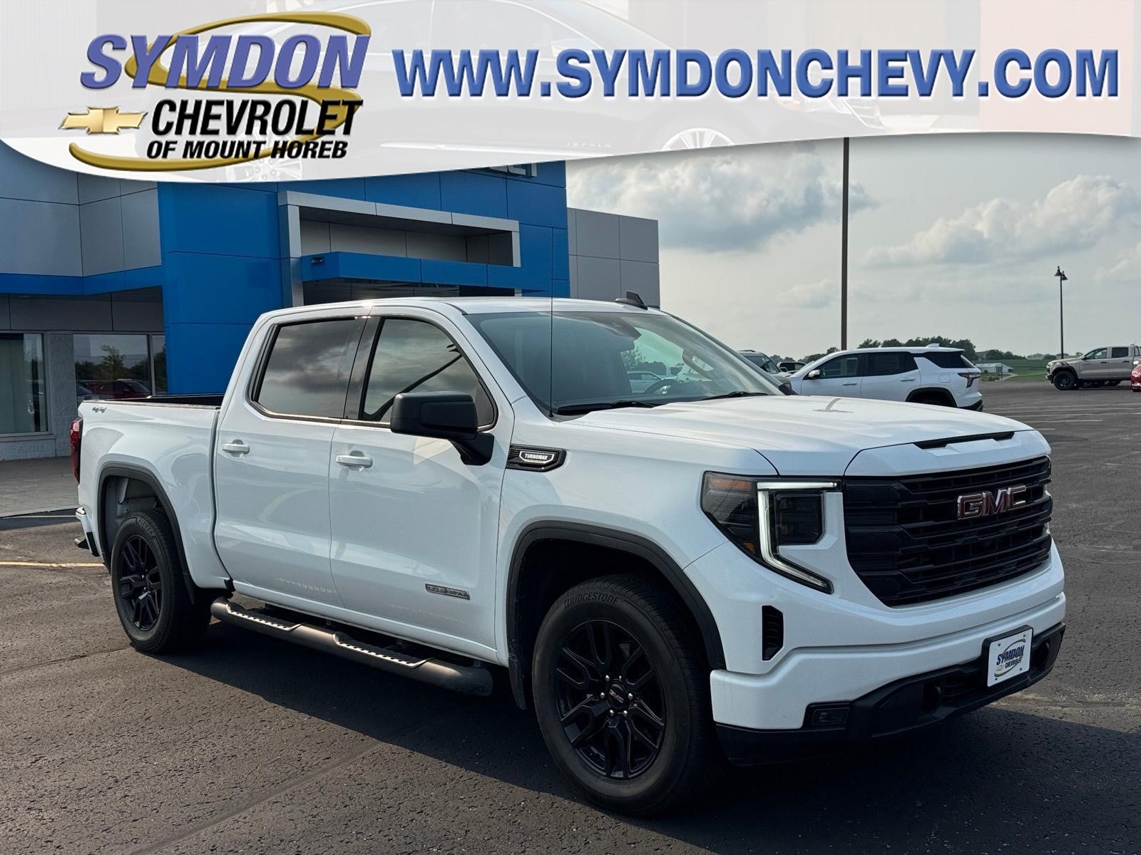 2025 GMC Sierra 1500 Elevation