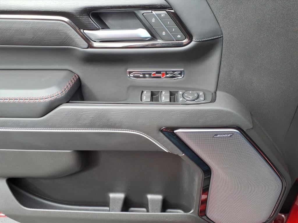 2025 GMC Sierra 1500 AT4X