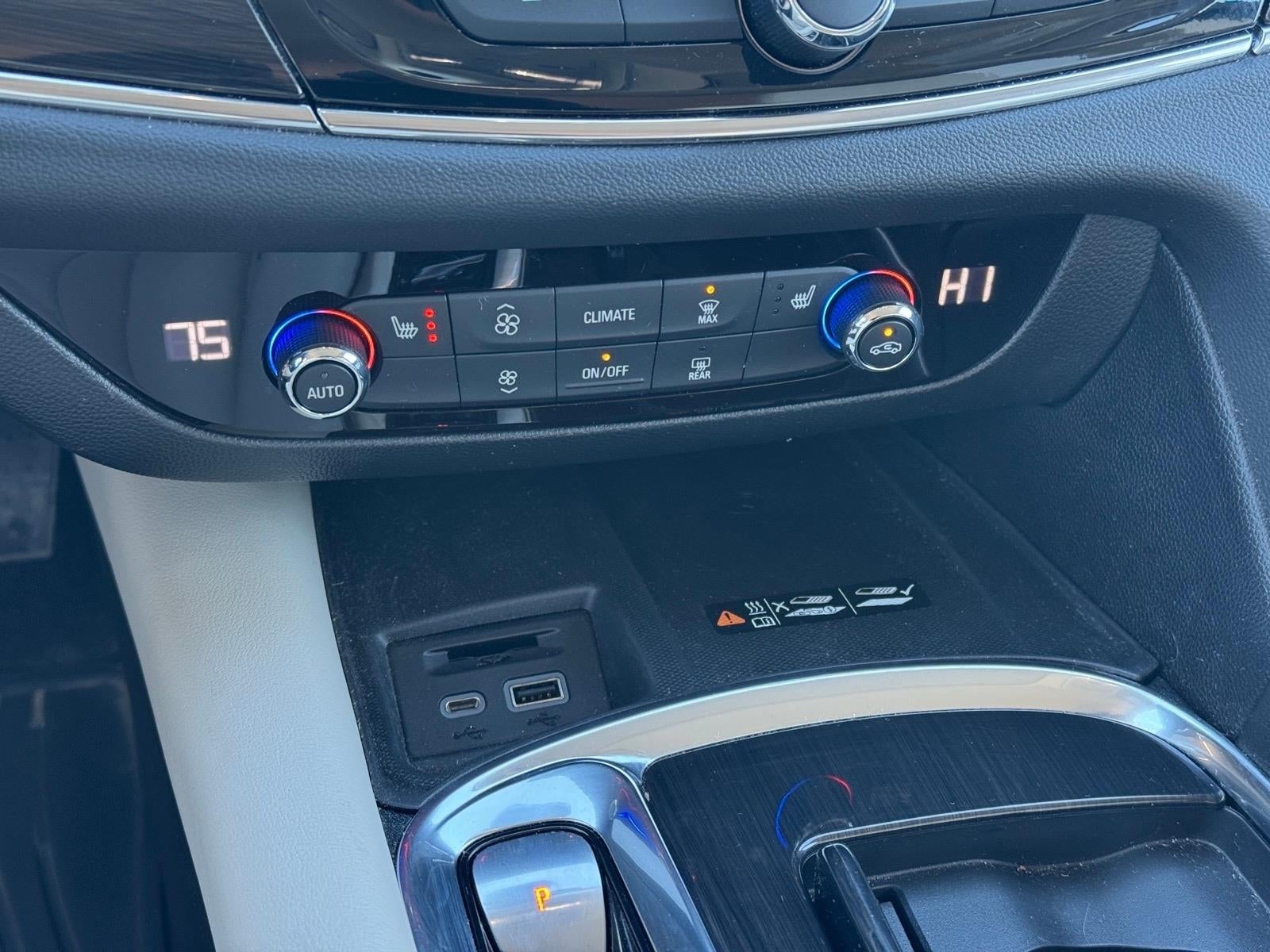 2024 Buick Enclave Essence