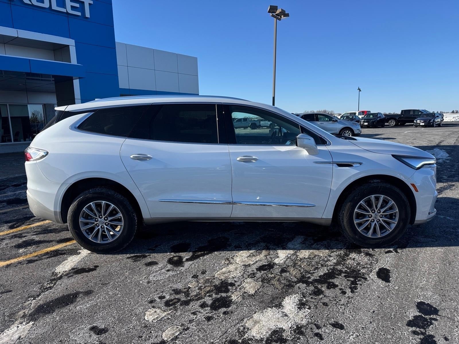 2024 Buick Enclave Essence