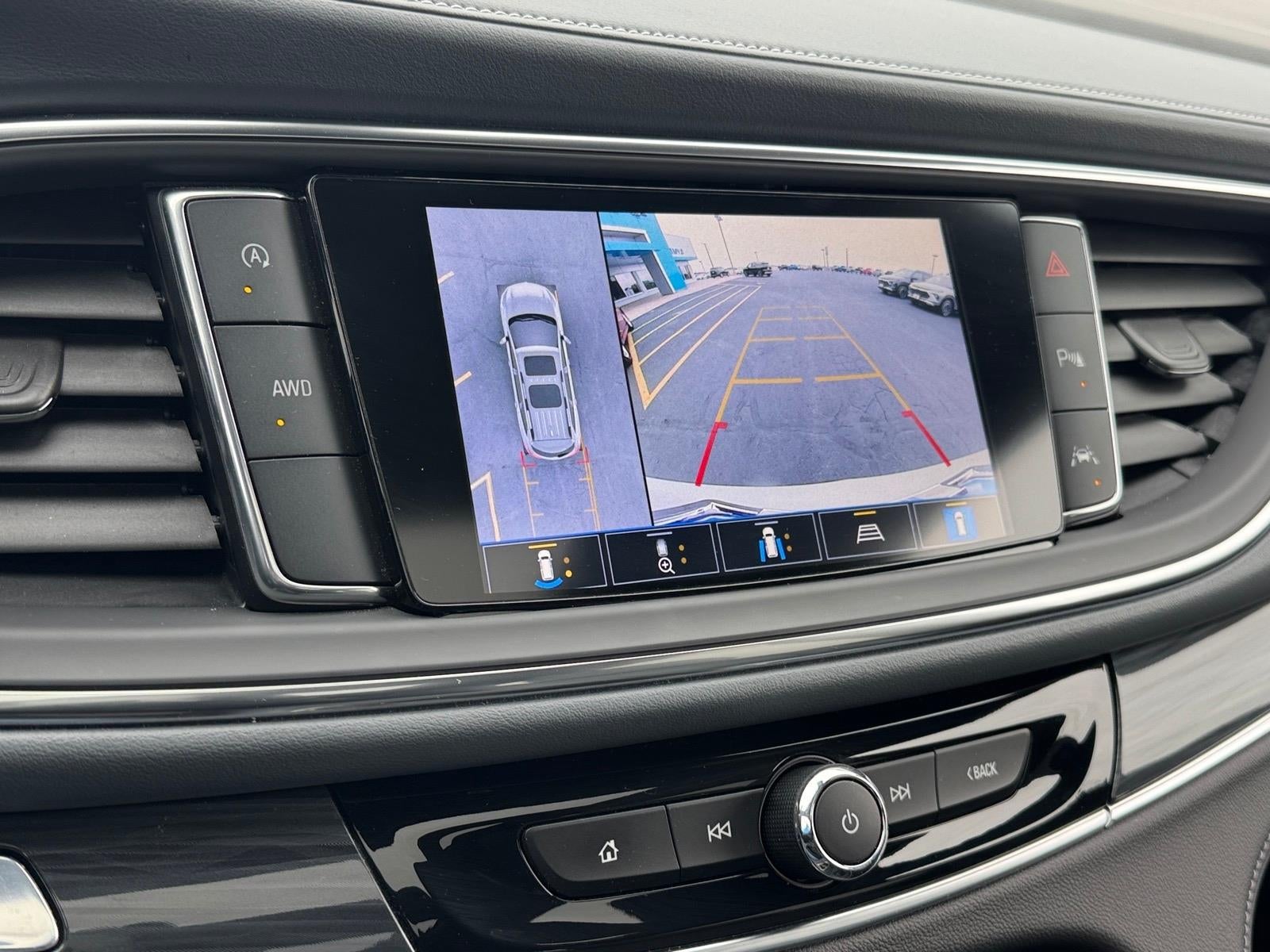 2023 Buick Enclave Essence