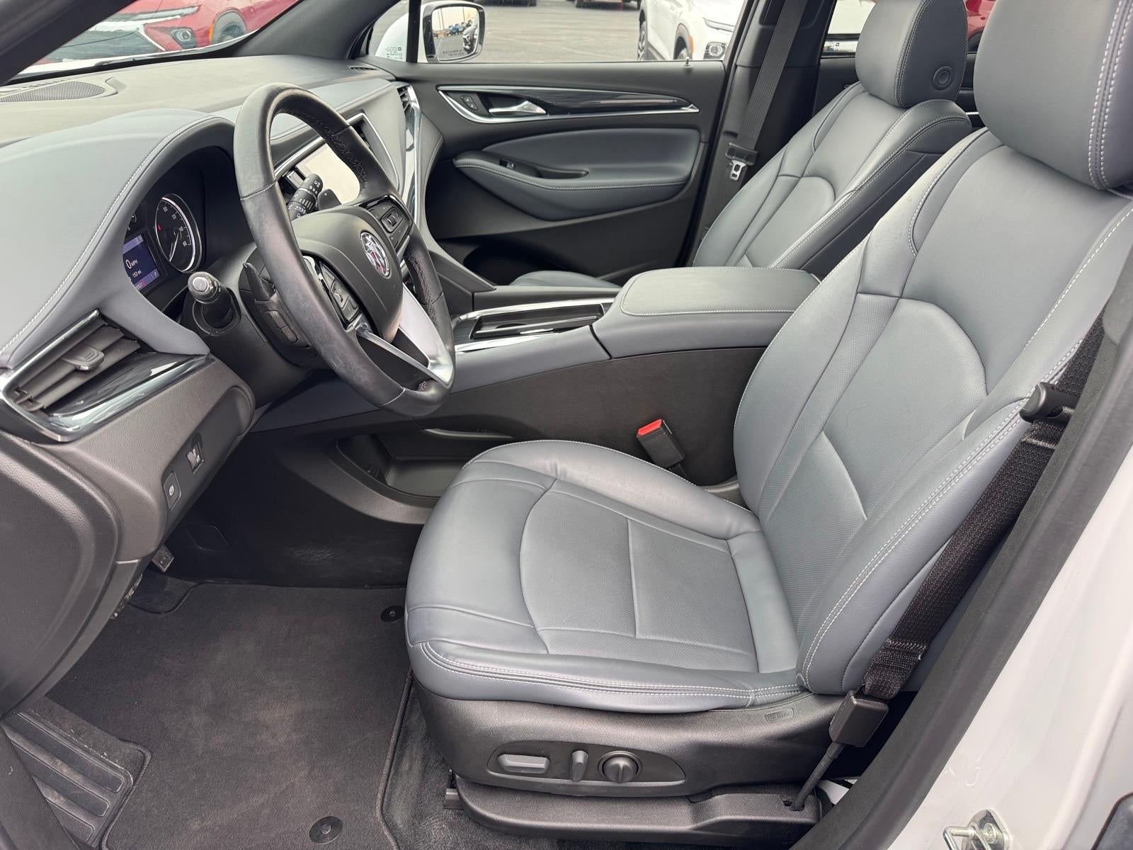 2023 Buick Enclave Essence