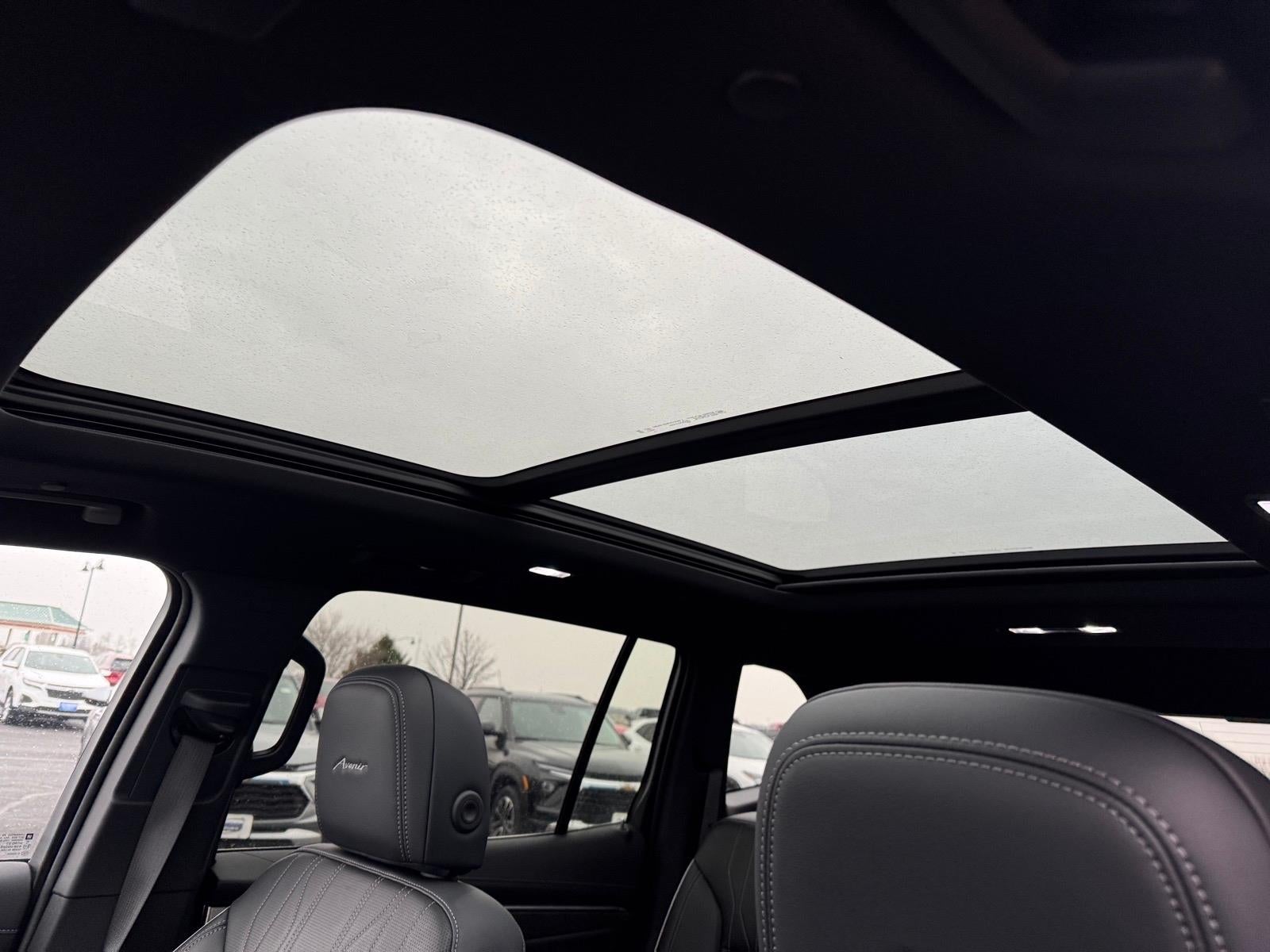 2025 Buick Enclave Avenir