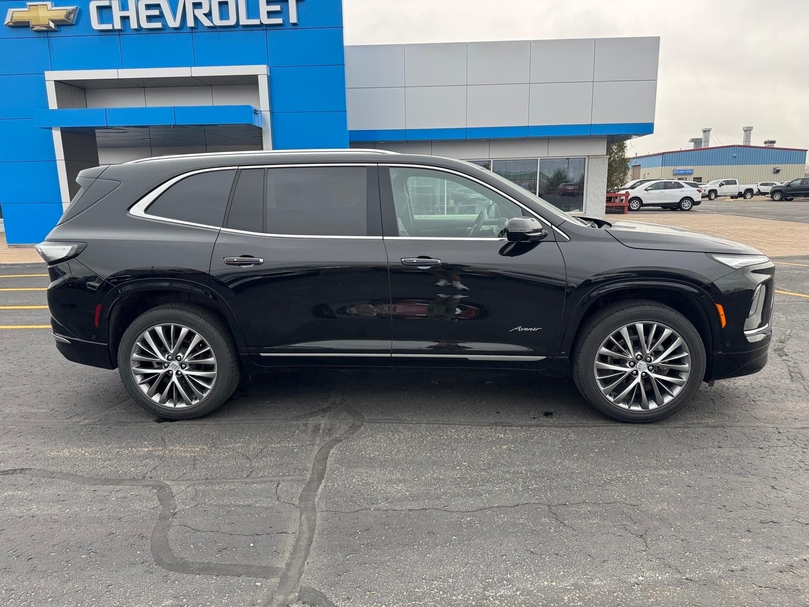 2025 Buick Enclave Avenir