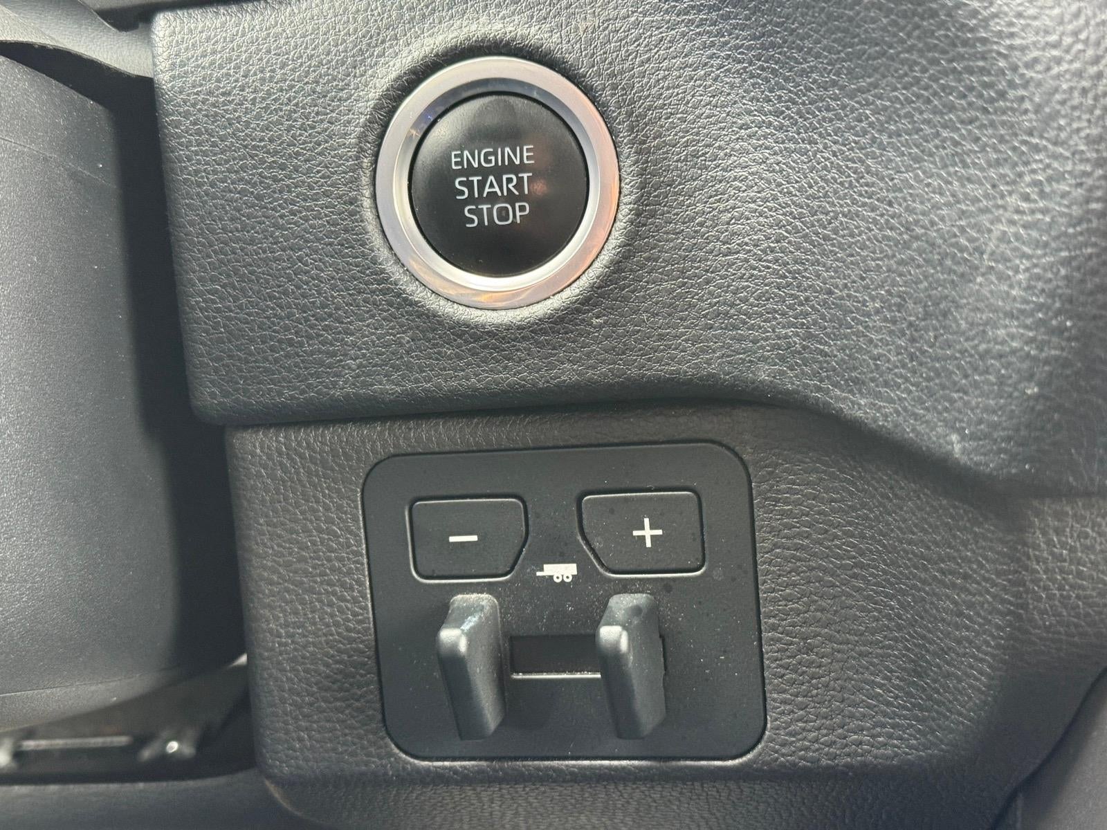 2024 Toyota Tundra 4WD SR5