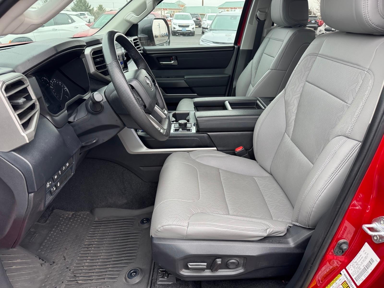 2024 Toyota Tundra 4WD SR5