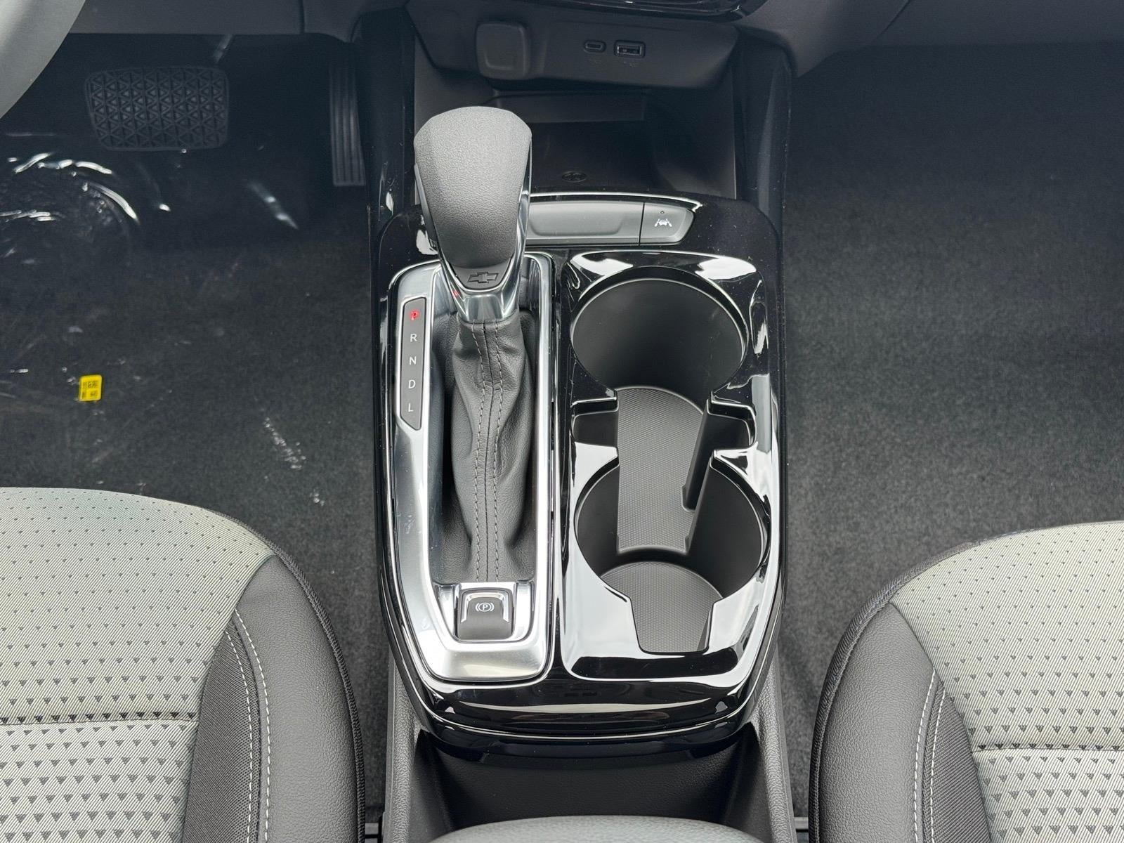 2026 Chevrolet Trax LT - Photo 8